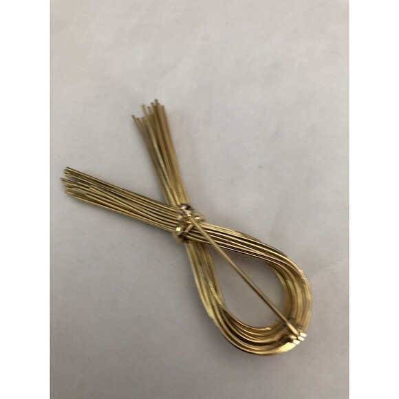 STUNNING VINTAGE ESTATE GOLD TONE LOOP BOW  BROOCH!!! - Picture 3 of 6